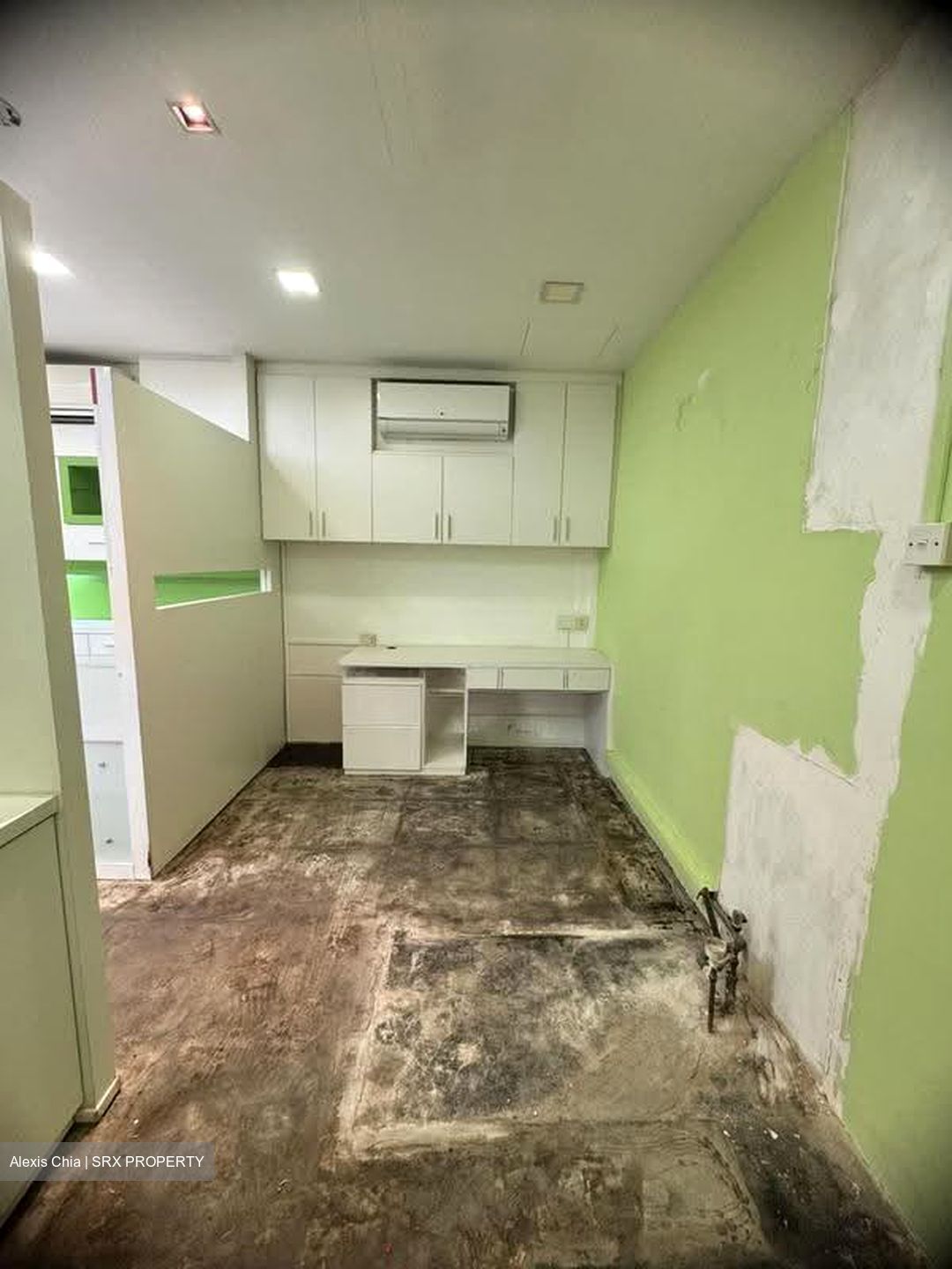 Bras Basah Complex (D7), Shop House #626347881